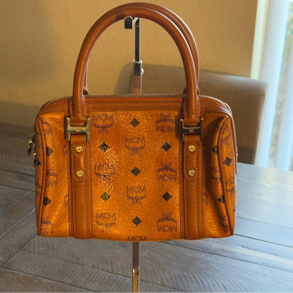 💎MCM COGNAC SMALL BOSTON BAG EUC💎 - Picture 4 of 14